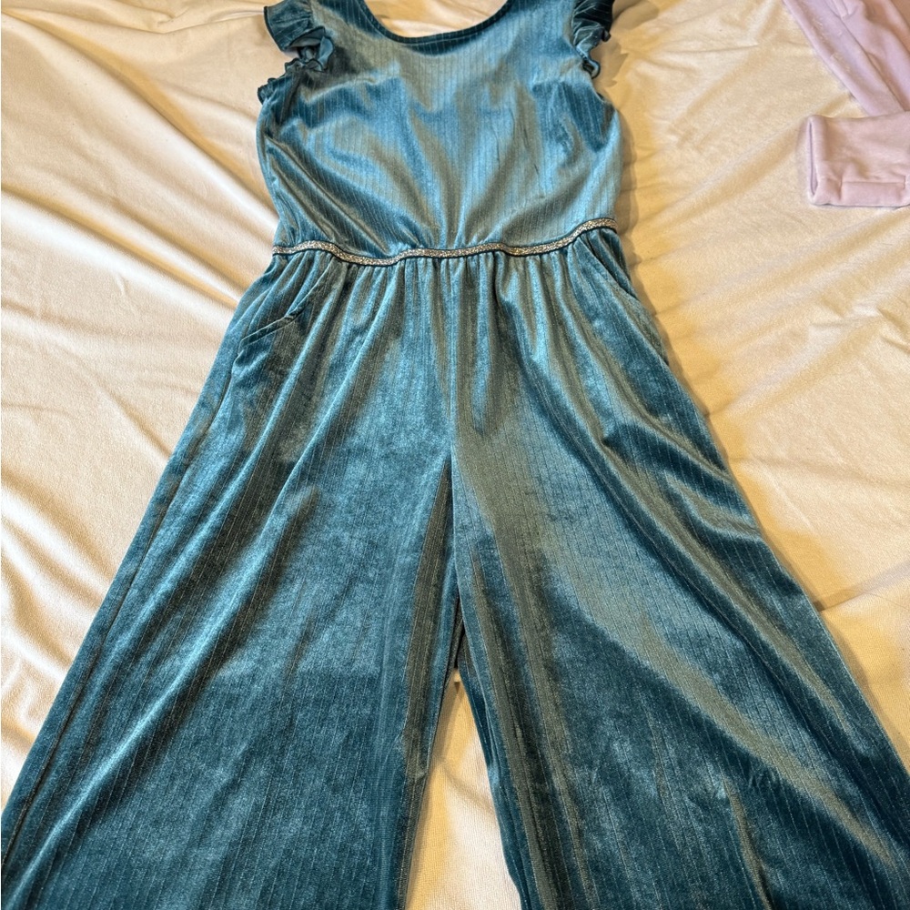 Girls Lot: velour